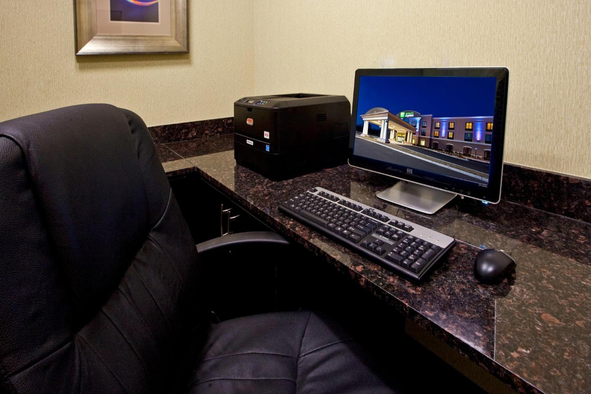 Holiday Inn Express & Suites Perry By Ihg Exterior foto